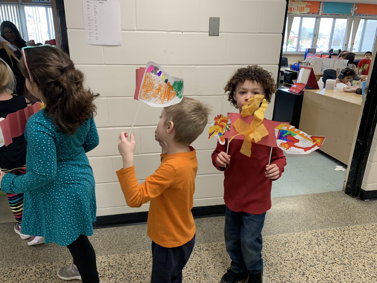 Roseland Home of the Rams tweet media