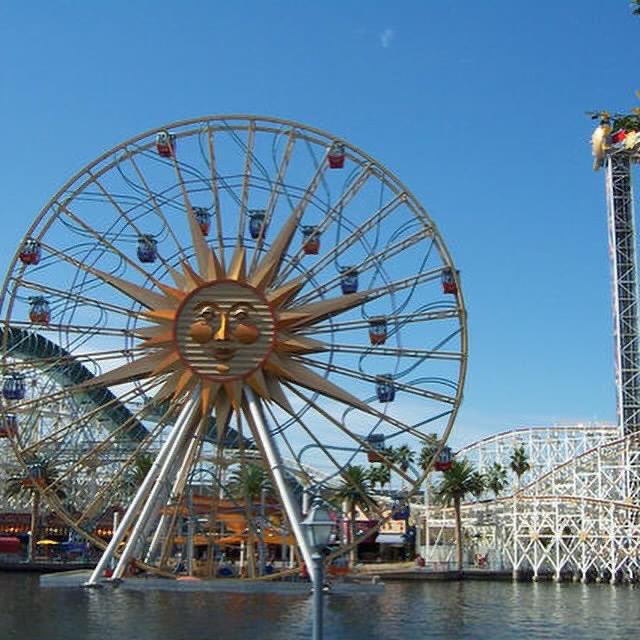 JadenCrosson's tweet photo. 23 years = A lot of change 🎡 

#CaliforniaAdventure #Disneyland #23Years #LunarNewYear https://t.co/vnMmnop6pd
