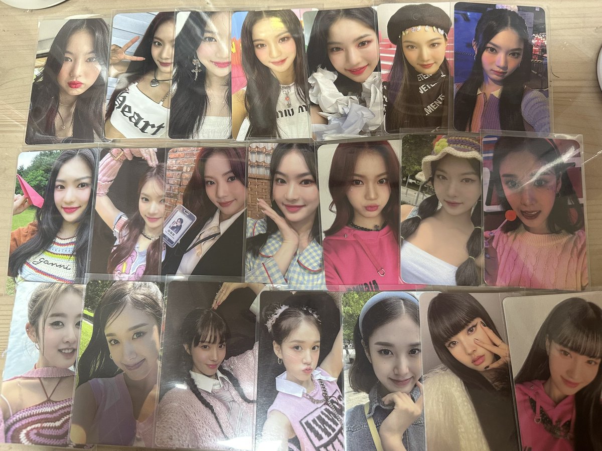 ISAOVE0825's tweet photo. 양도 받아가실 분….🥺💕

덤 왕창 넣어드리구 싼 가격에 양도 해드릴게요 💝🎁 https://t.co/PRXLiXwLfp