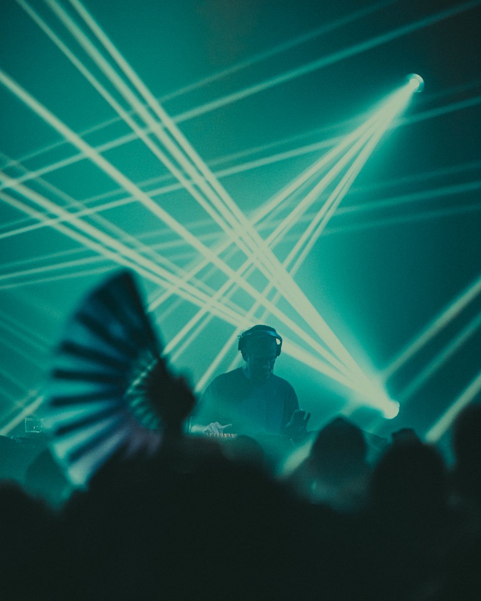 A big shoutout to Chicago's own <a href="/kaskade/">Kaskade</a> as the First In-Game Super Bowl DJ 👏🏻 #SuperBowl2024 

📸: <a href="/alliemischen/">Allie Mischen</a>