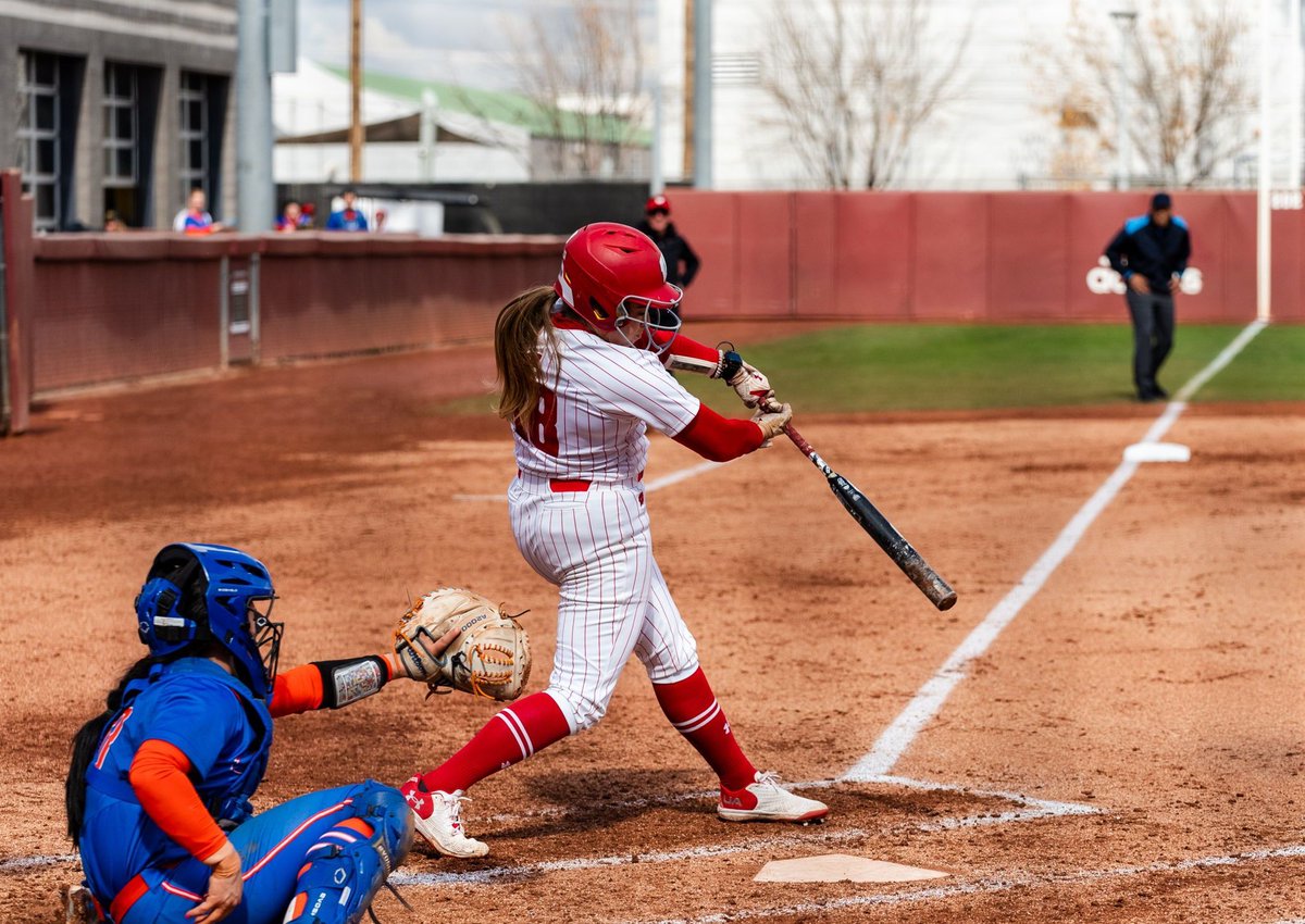 Wisconsin’s offense came alive on Saturday, scoring nine runs in back-to-back games against Boise State and Maine.
 
More on <a href="/BadgerSoftball/">Wisconsin Softball</a> ⬇️ 
d1softball.com/daily-dozen-sa…