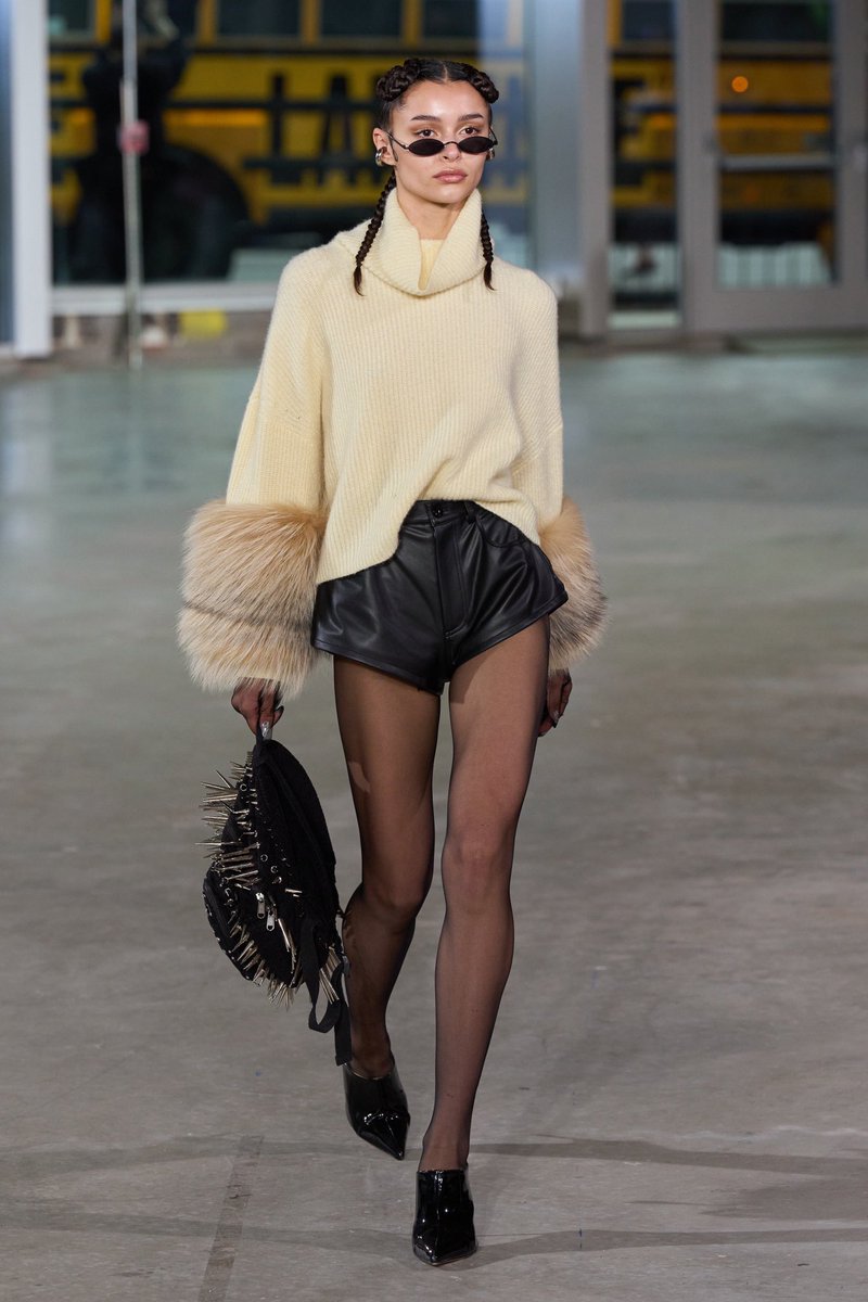 dressingcodebw's tweet photo. Lapointe FW24 https://t.co/6KKJkZ33Fx