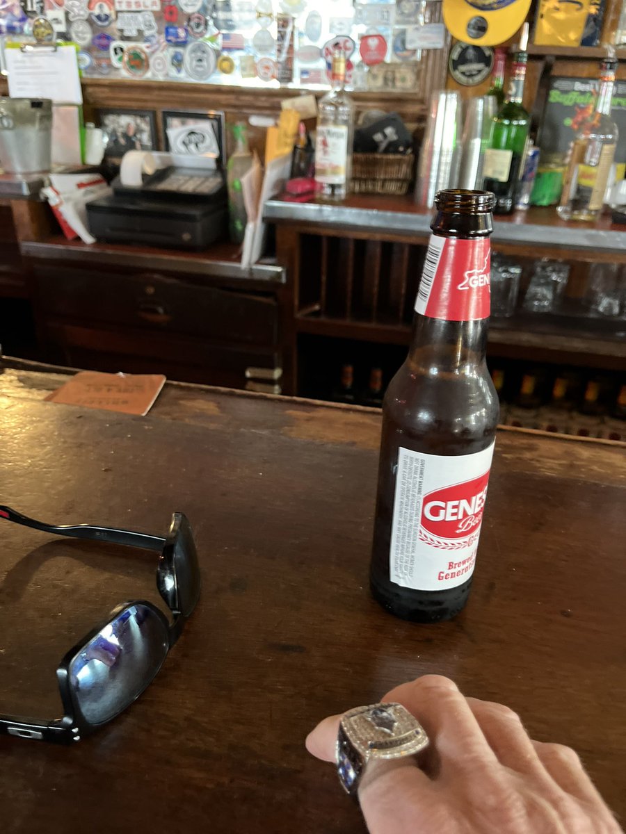 theGENNYlife's tweet photo. Enjoyed your Amber Ale while not enjoying the game .. but enjoyed … and then enjoyed … @GeneseeBrewery #Swannie and #adolphs @716TalkingProud https://t.co/4IouH7AHVI