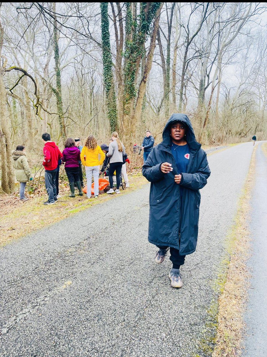 JayZaFoundation's tweet photo. What rain?! So proud of our very own volunteering today in the rain with the Little falls watershed alliance for some weed pulling around the community. #jayzafoundation #service #community #giveback #grateful #weedpulling #littlefalls ππΎ https://t.co/WaAUAhz6Wo