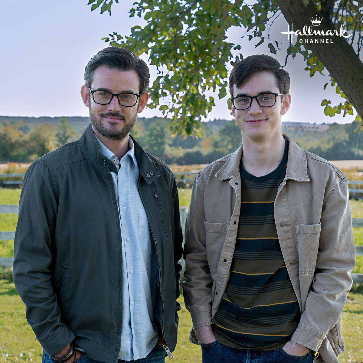 hallmarkchannel's tweet image. Past meets present as Elliot&apos;s @evan_m_williams #DavidWebster journey unfolds. Uncover more in tonight&apos;s @TheWayHomeHC marathon of the first three episodes of season two, beginning at 7/6c. #TheWayHome