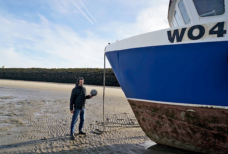 ProfoundSoundFF's tweet image. Talking Matter 
[Film looped]

Part of Profound Sound Fest

Sat 17 &amp;amp; Sun 18 Feb
10:30am - 4pm
Folkestone Fishing Museum
2 Radnor St
Folkestone 
CT19 6AQ

#MagicCarpetsEU #MagiCCarpetsEU #CreativeEurope @OutlandsNetwork @hotsalvation