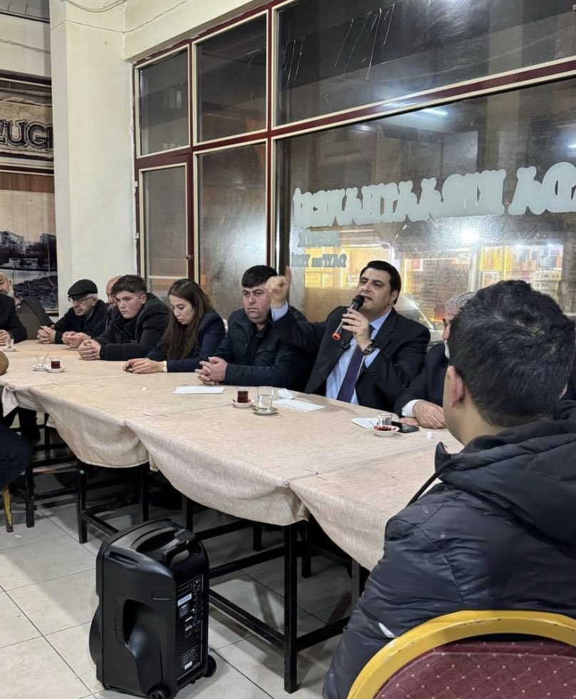Pir Sultan mahallemizde gerçekleşen toplantımızda bizi çok güzel bir şekilde karşılayan tüm mahalleli seçmenlerimize teşekkür ediyoruz… 
#şehirkamiliçinumutvar