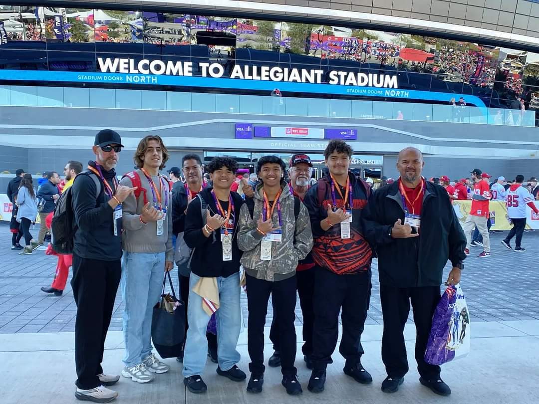 ESPNHonolulu's tweet photo. The Lahainaluna squad has arrived at @AllegiantStadm!!! #SuperBowlLVIII

#ICYMI: Lahainaluna High School football coaches and players Morgan Montgomery, Teva Loft, Kaulana Tihada, and Kuola Watson, will be honorary coin toss captains today at Super Bowl LVIII. #LunaStrong https://t.co/iRWxGiP02Y