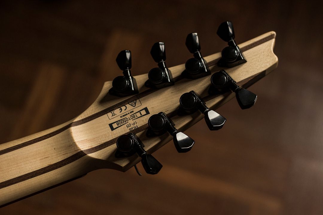 guykeroffi5384's tweet photo. A huge shoutout to our fantastic fan @mikestamperofficial for featuring our tuners and knobs in his latest post! 📷 https://t.co/4Sb4GtqP8x