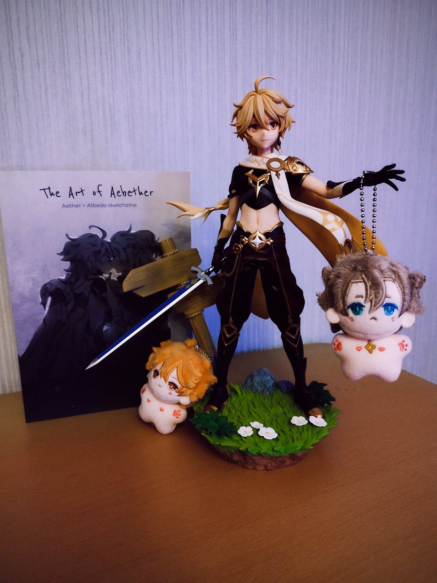 my important packages (finally) came in at the same time ⭐💛 <a href="/aebetherzine/">The Art of Aebether★ COMPLETE</a>