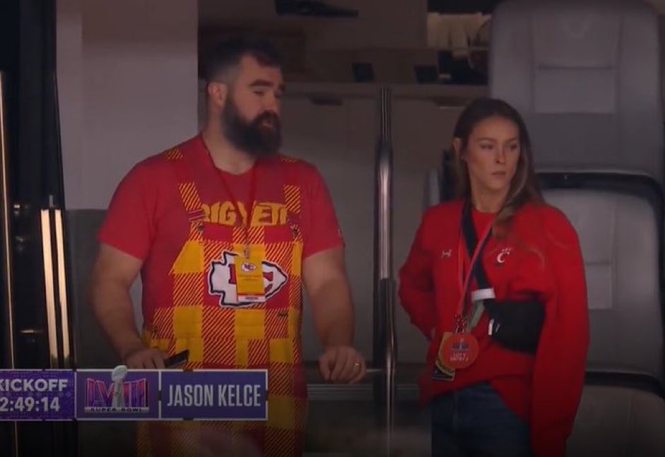 ChicksInTheOff's tweet photo. It’s Kylie Kelce being so loyal to the Eagles she won’t wear Kansas City merch for us #SuperBowlLVIII https://t.co/IjLSPiOrSC