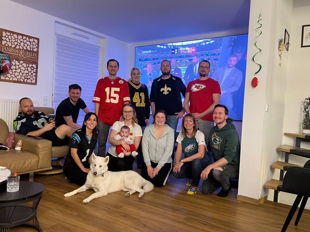 stefanw81's tweet photo. We ready! #rtlnfl #SuperBowl2024 https://t.co/rosru1xojh
