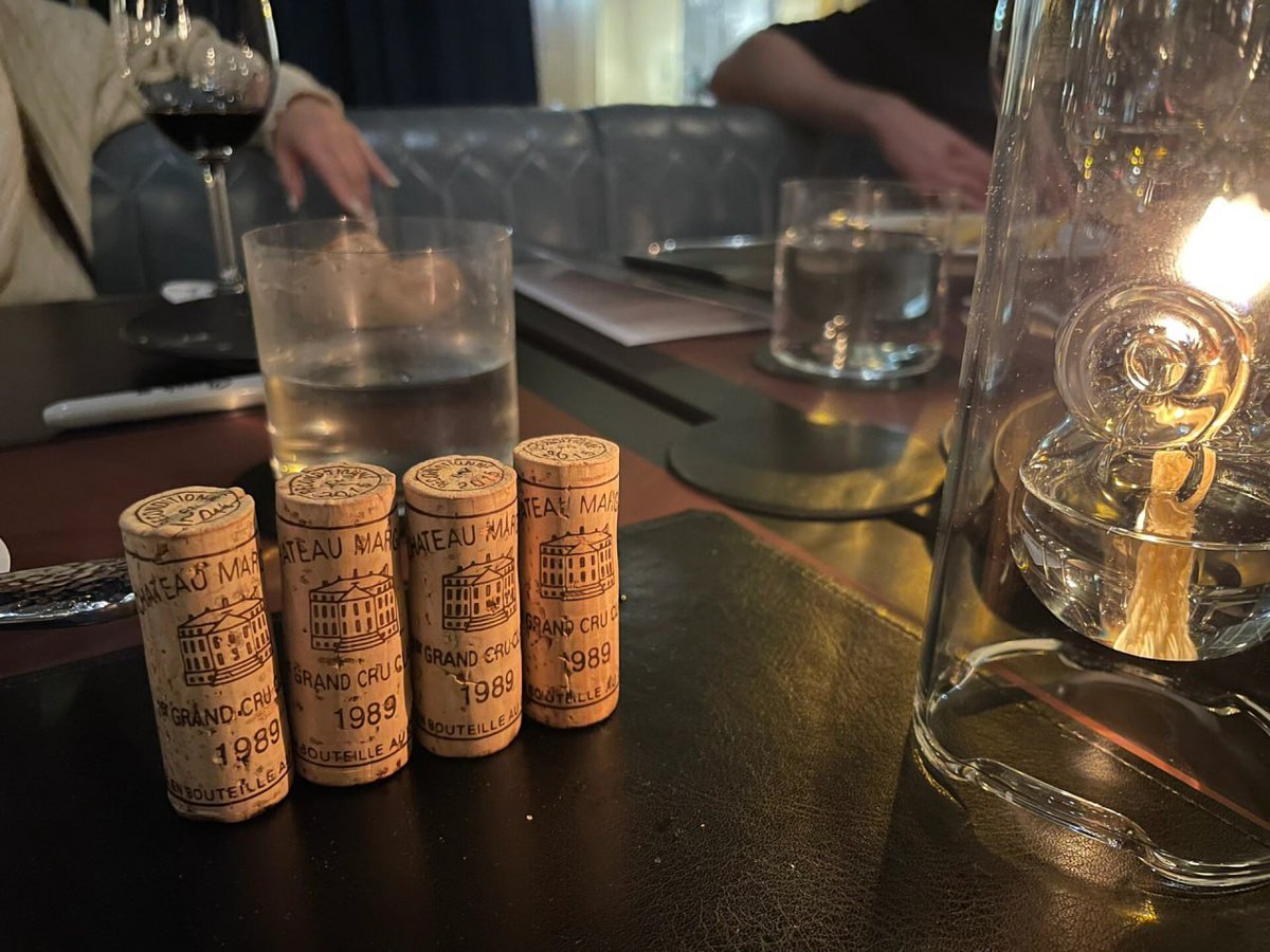 Keysahoki's tweet image. Last day in Canada 🥰🥰🌧️🌧️❄️❄️