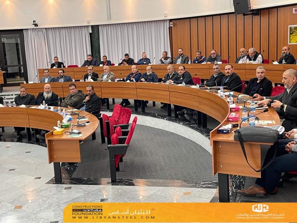 الجرائم الإلكترونية الشائعة، وكيفية الحماية منها..
بحضور السيد رئيس مجلس الإدارة "د. محمد عبد الملك الفقيه" وعدد من القياديين، وبقصدِ حماية المؤسسة والفرد من الابتزاز والاختراق ونشرًا للوعي والثقافة الإلكترونية بين العاملين.