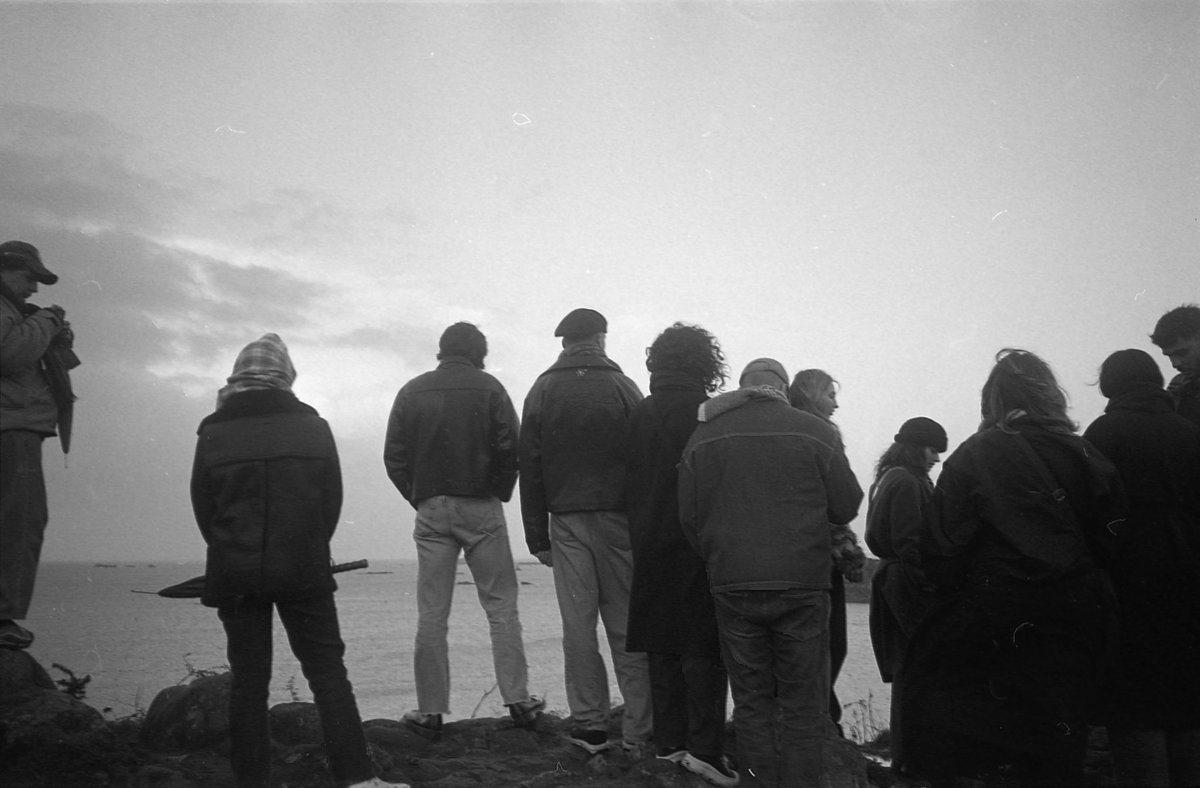 sheidajackson's tweet photo. New Year’s Eve, shot on film https://t.co/tV4U6lixlL