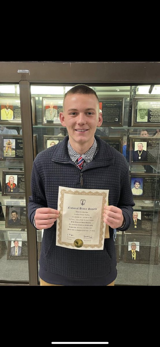 keesbasketball's tweet photo. Congratulations to @jbradymullins and @RylanAdams05 for being recognized for National Honor Society today.  Big time leaders on and off the court! https://t.co/EWUr4BO1bY