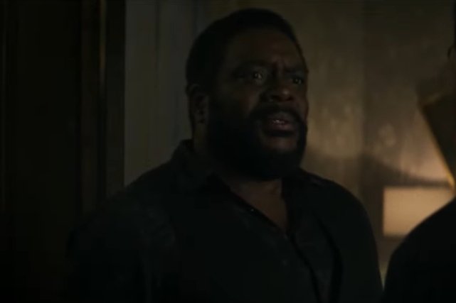 EeEeeEe... !   /Dejó de correr/
Oigan llevamos una hora dando vueltas, ¿donde rayos estamos?