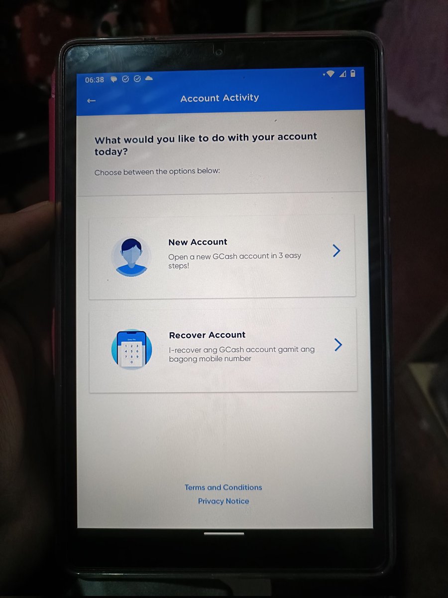 KythTraya's tweet photo. @gcashofficial Please Help me with this. Its almost a month now but i still cannot access my gcash. I badly need my cash now. https://t.co/kw5rt8l379
