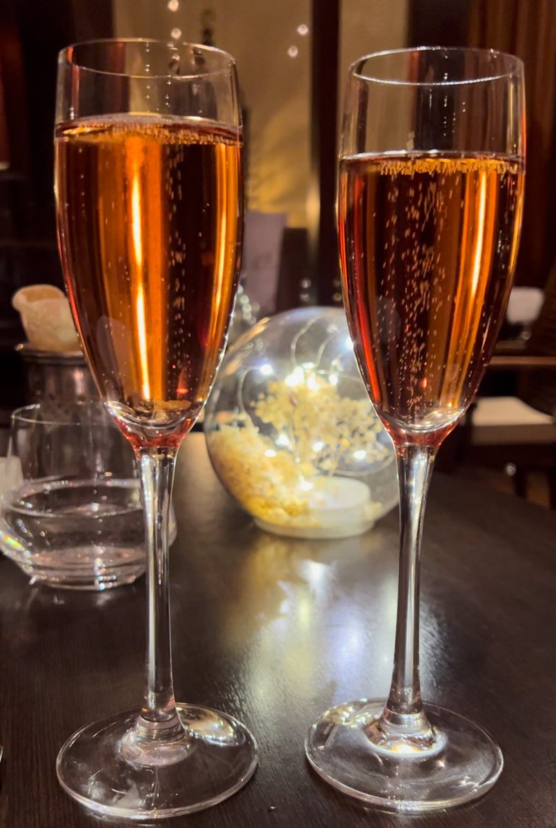 LucindasIreland's tweet image. It’s always a fabulous evening in @RasamRestaurant  Just dream of the spices - those jumbo prawns, duck roll, palak paneer, vegetarian thali and kulfi, to name but a few. #indianfood #indianrestaurant #topnotch #buzzing #glasthule #dublin #ireland