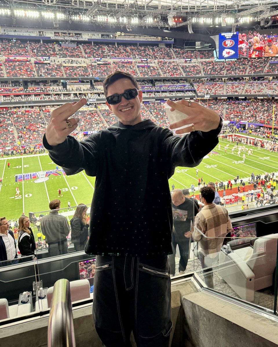 John Summit tweet media