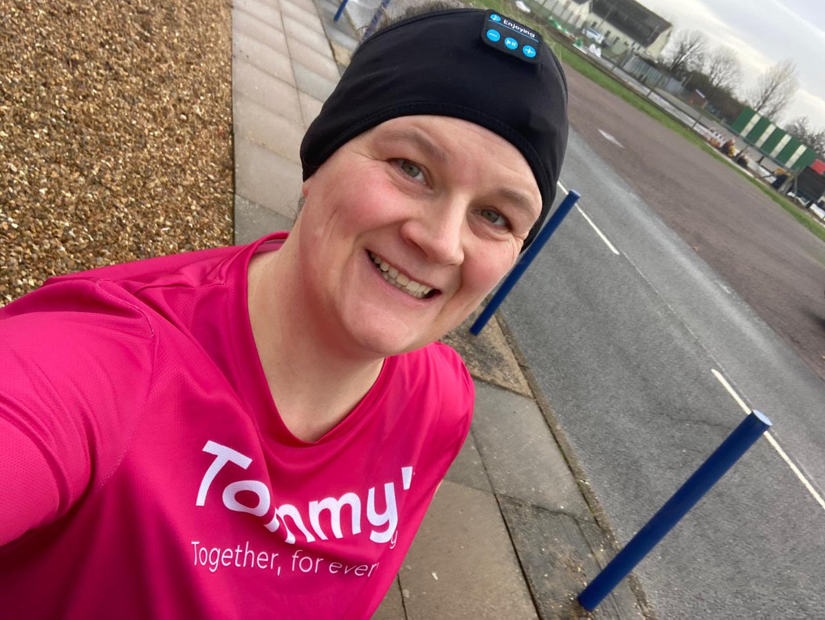 We are incredibly proud of <a href="/EtonburyAcademy/">Etonbury Academy</a> Mrs Crossman and Mr Thomson who are running the <a href="/LLHalf/">London Landmarks Half Marathon</a> Marathon in April 2024! 💂🎡🚇🇬🇧

They are both currently training and this weekend trained together, now that’s the ETA Way 💯 ✅ 💙🤩

Good luck, go SMASH 💥 IT! 🏃‍♀️💙 
👏🏃‍♂️