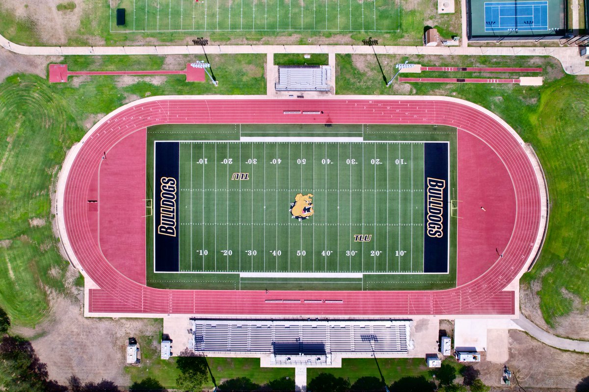 It's game day! 🏈 If you could pick any two teams to match up at Bulldog Stadium for a #SuperBowl, who would you choose? Reply to let us know!

#SuperBowlSunday #SuperBowl2024