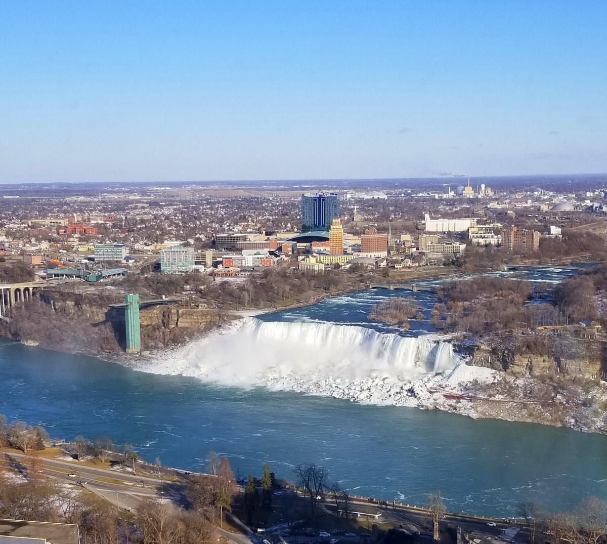 SojkaAnn's tweet photo. #AlphabetChallenge
#WeekF
F is for Falls
Niagara Falls (American Falls & Horseshoe Falls https://t.co/Q8IoqCpI3N