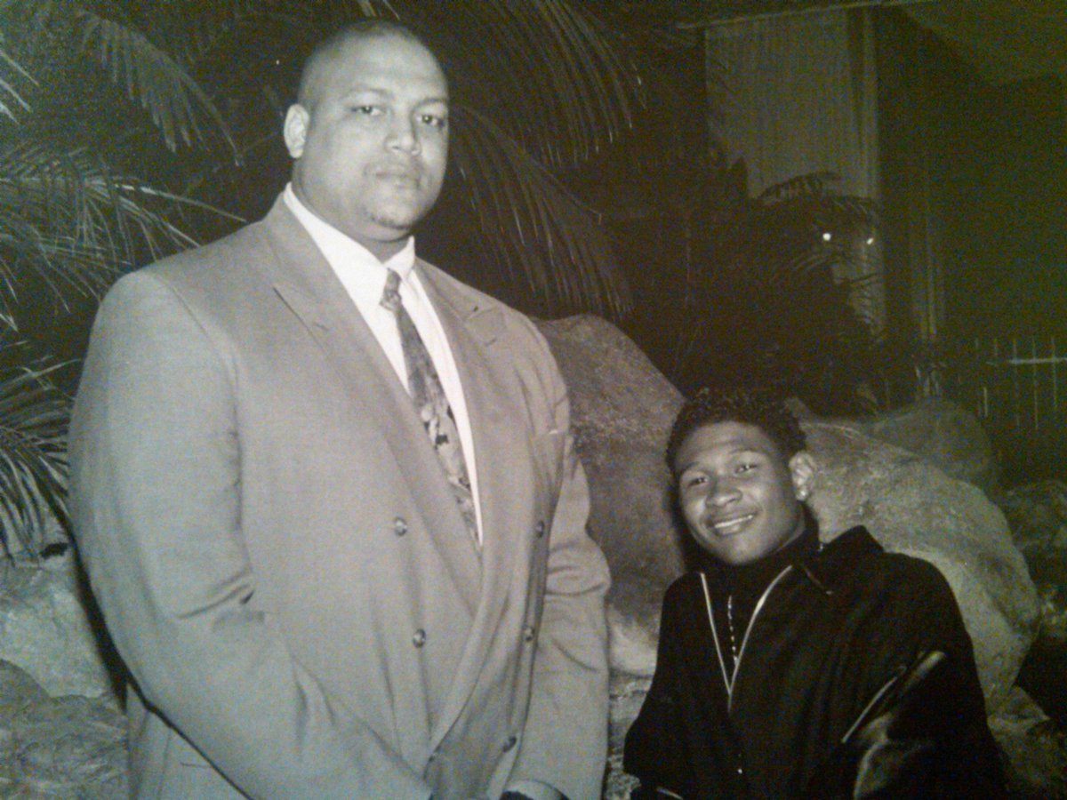 Bodyguard_Beats's tweet photo. I'm damn proud of him &amp; the global entertainer he has become...#Usher https://t.co/xPVjiG3o67