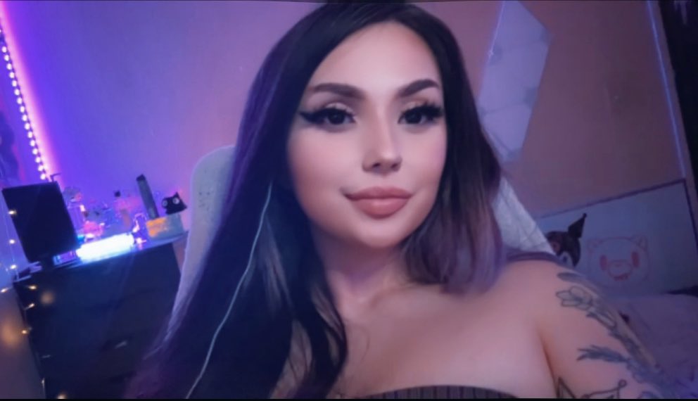 come here pookie ;p 💋