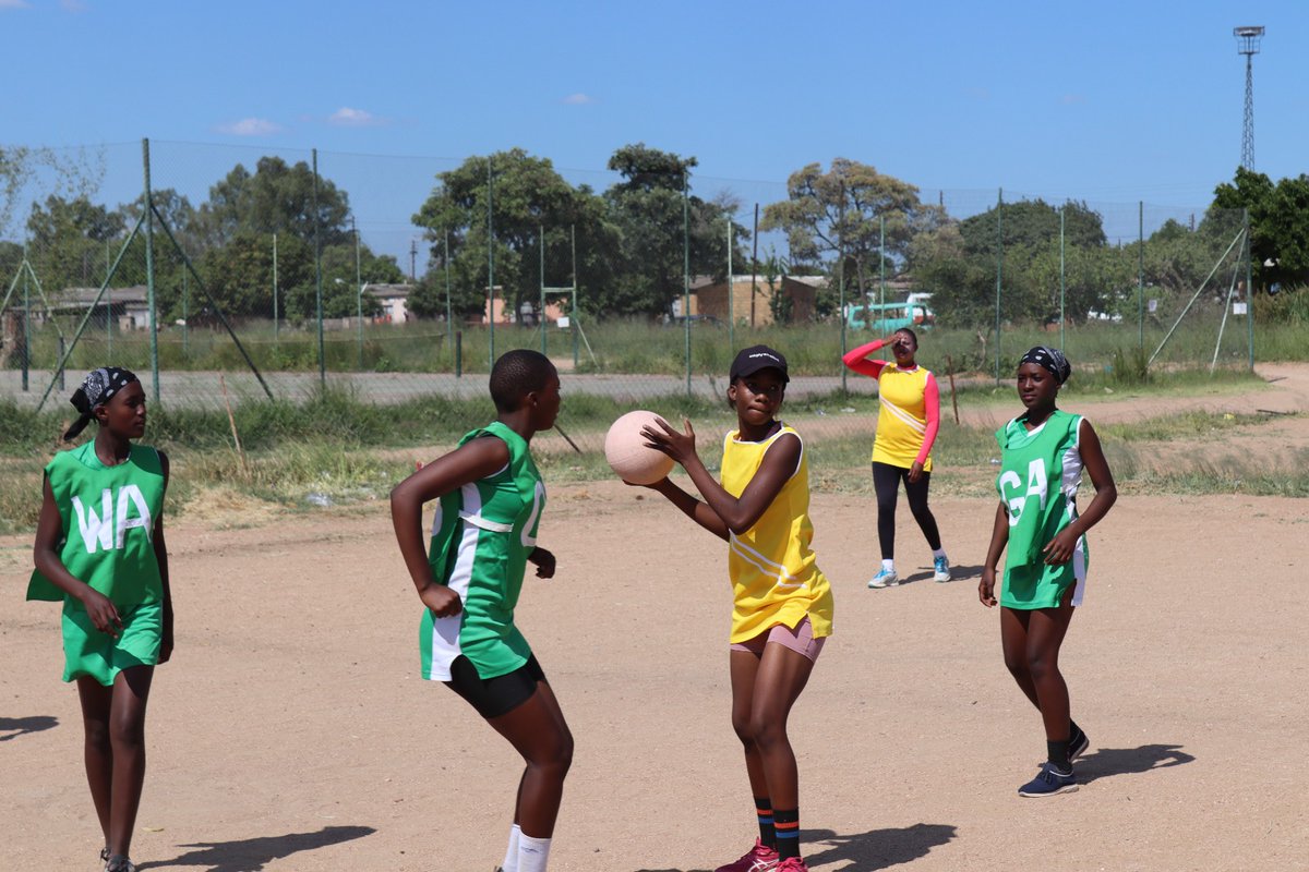 EmakhLuveve's tweet photo. “If you’re really passionate about the game, you’ll always put your best foot forward. Whatever position you’re put in, that’s the passion you have to get the turnovers, to get the shots in, and pass the ball to your team-mates."~ Kadeen Corbin, Netballer- England &amp; Team Bath https://t.co/j8J8gaGitc