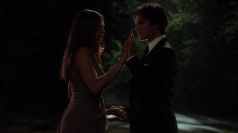hqdelena's tweet image. We'll dance in the street like nobody's watching It's just you and me and the song on repeat in my head
Playing over and over