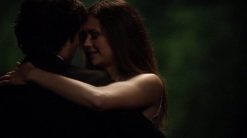 hqdelena's tweet image. We'll dance in the street like nobody's watching It's just you and me and the song on repeat in my head
Playing over and over