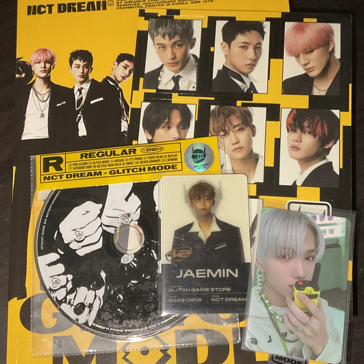 jlcvely's tweet photo. wts lfb ph  — #alayniyana

✧  unsealed glitch mode album scratch ver. 
     › 600 php 
     › onhand

🖇️ read https://t.co/P1MNrRi6py
📬 reply or dm to claim !
🏷 nct dream glitch mode album jisung jaemin pc ph https://t.co/zLwa7sGs8n