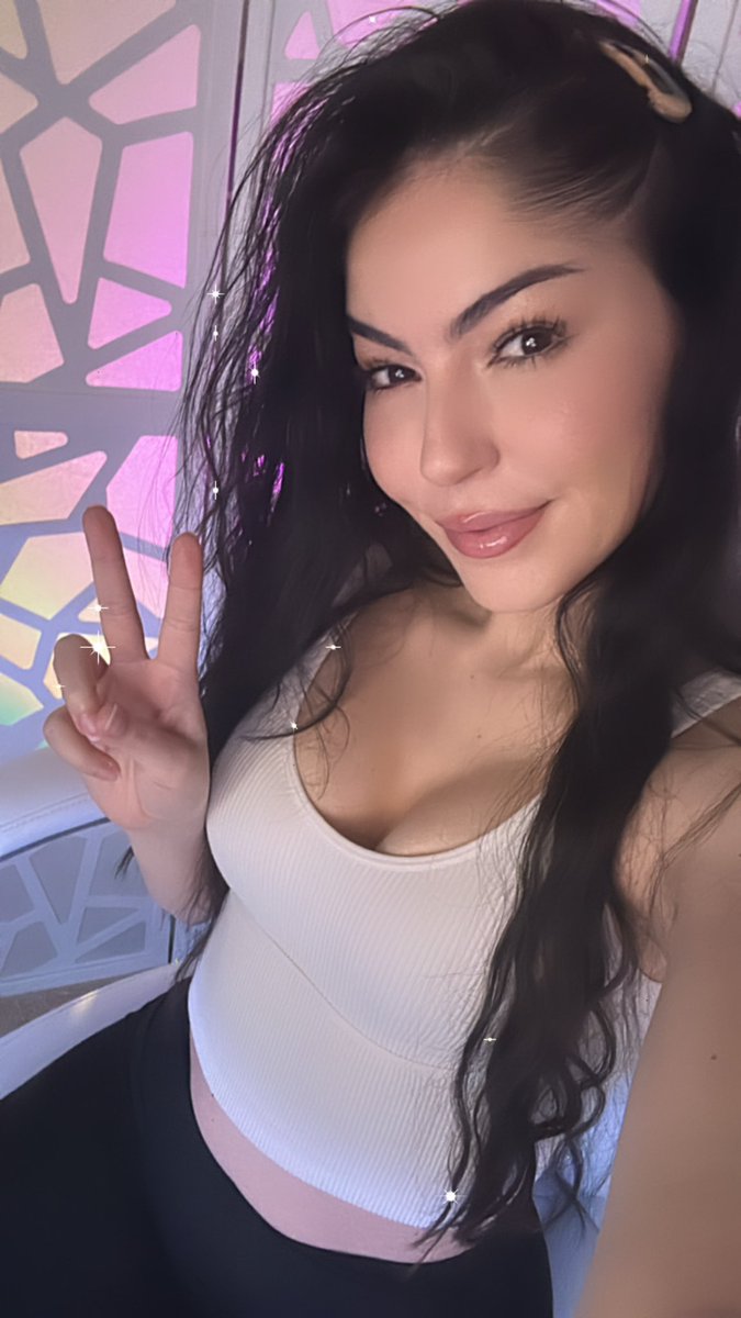 EricaTwitch's tweet photo. Kick streaming https://t.co/rQUGw5GBN7