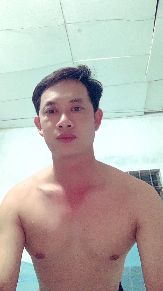 Tienthao93's tweet photo. Ăn nhậu nhiều quá khờ hết người. https://t.co/Q6kDhy5gEC