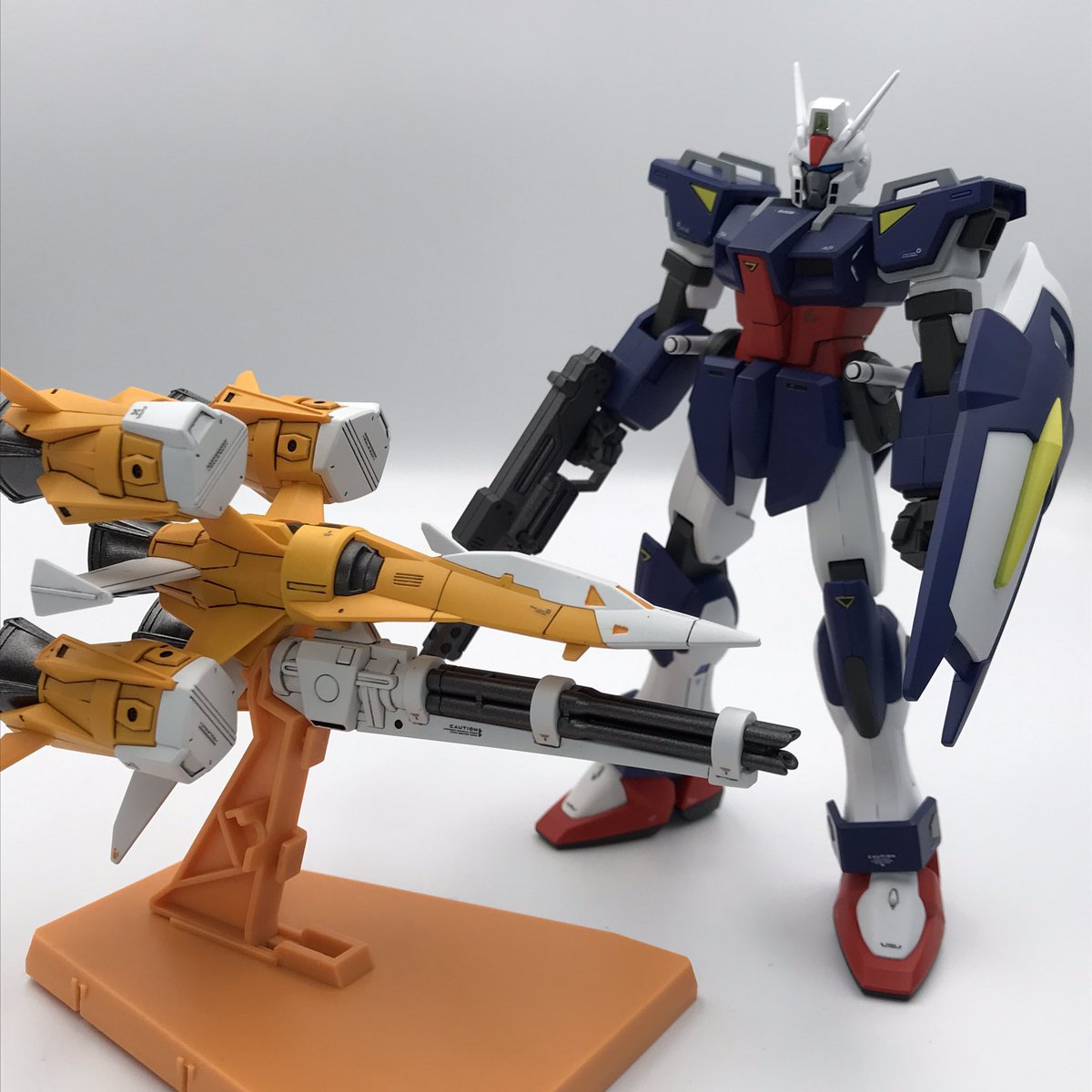 WmzzoybRp8E1M3V's tweet photo. 105ダガー&ガンバレルストライカー
完成しました✨
#ガンプラ
#ガンプラはどんな自由な発想で作ってもいいんだ
#ガンプラ好きと繋がりたい
#ガンプラの画像貼るとRTされると聞いて
#105ダガー
#ガンバレルストライカー
#105dagger
#gunbarrel https://t.co/arIhnBGDfU
