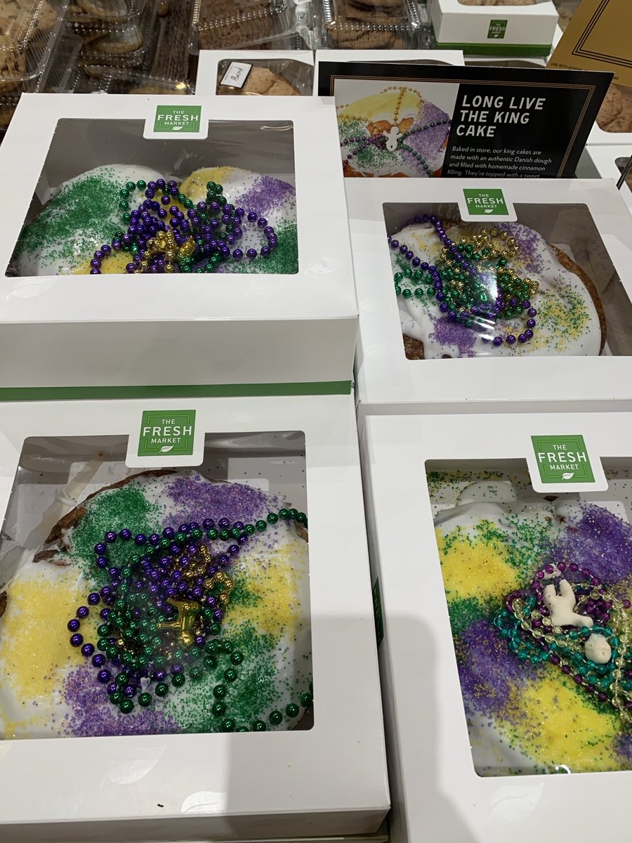 FreshHellll's tweet image. Decapitated baby ON TOP of the King Cake at Fresh Market today.  #mardigras