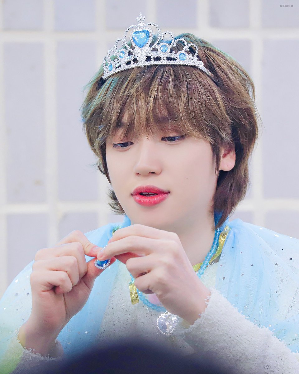 NearU_816's tweet photo. 240203 에버라인 대면
#니엘 #NIEL #틴탑 

꼬물꼬물 https://t.co/DPp0ZtIJJZ