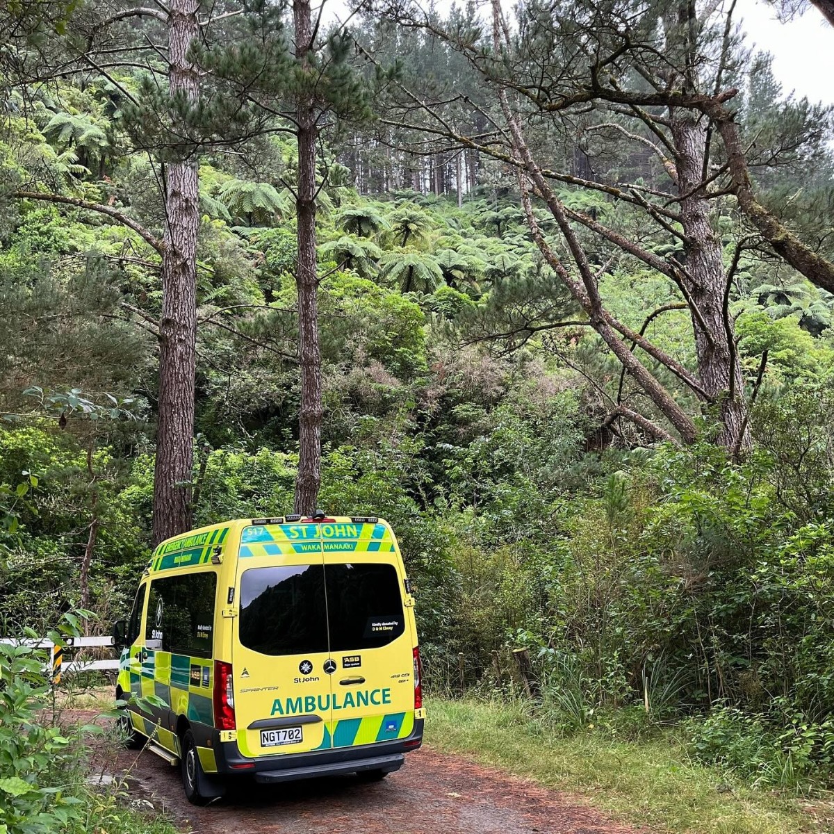 Levin the dream in New Zealand 😎 Our Levin1 ambulance out in nature 🌲 📸 Jordan #NewZealand #NZ #Ambulance #StJohn #Forest #Nature #Travel #Trees #Health