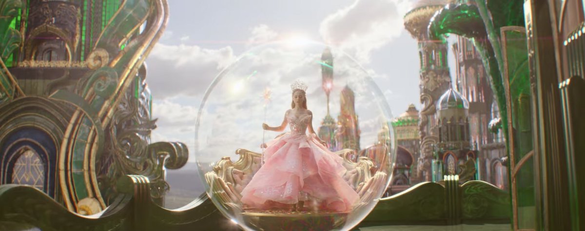 ntltcmani's tweet photo. ariana as glinda https://t.co/HW7b57PEzg