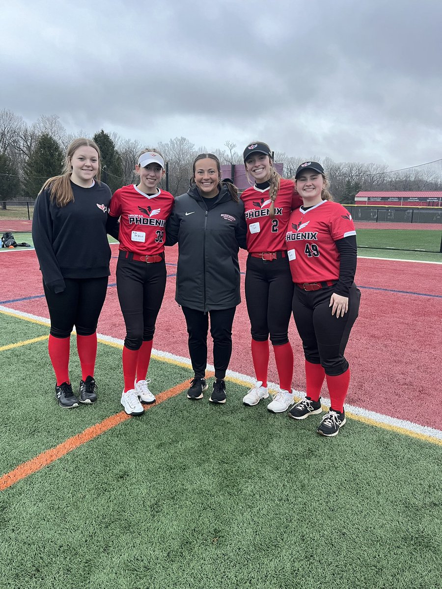 AddisonClark26's tweet image. Made the most out of a rainy day at @Bh2osoftball! Thank you @MegPlesko9,  @jess_zavolta, and Coach Smiley for having us. Can't wait to come back!
@VA_Phoenix_Wood @AllenWoodTow