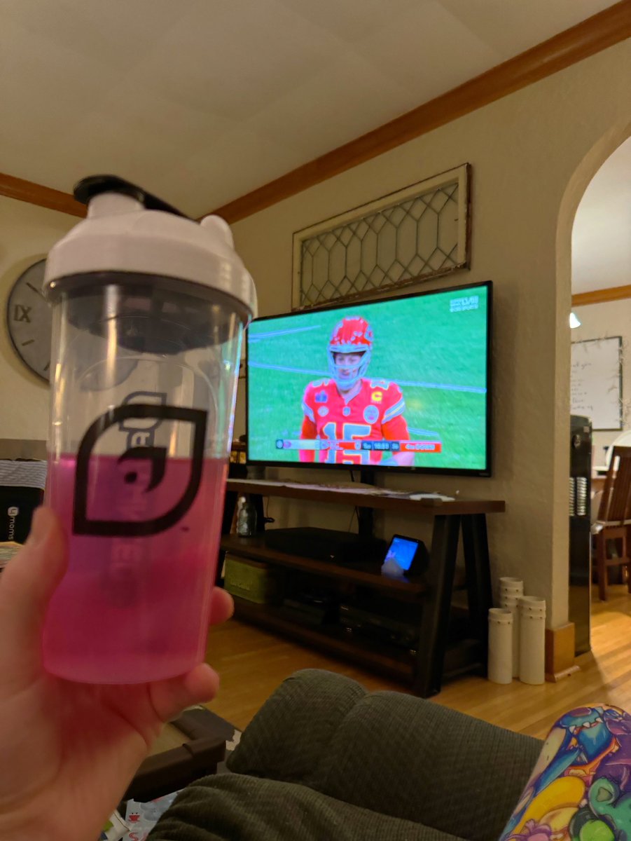 Justin West tweet media