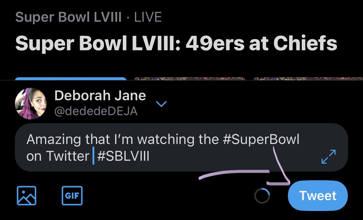dededeDEJA's tweet photo. Amazing that I’m watching the #SuperBowl on #Twitter  #SBLVIII https://t.co/zmUmnR3HAs