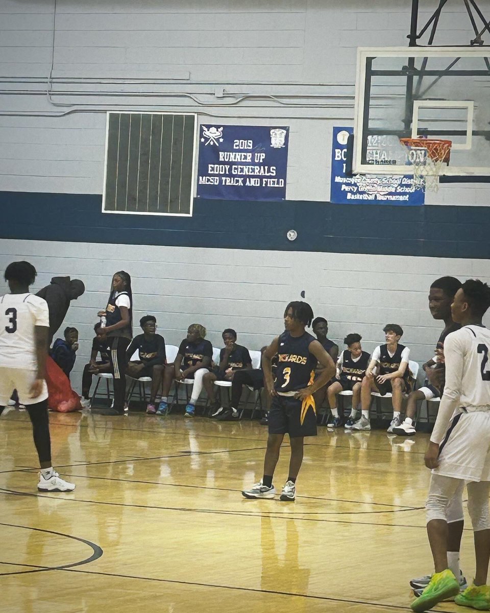 mirtuff2's tweet image. Basketball city champion!! 3 out of 4 championships.