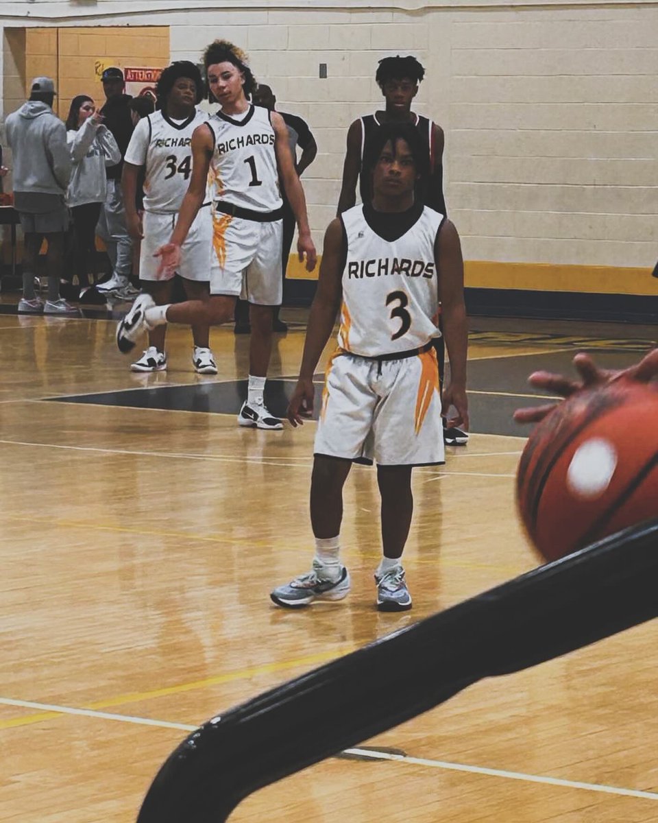 mirtuff2's tweet image. Basketball city champion!! 3 out of 4 championships.