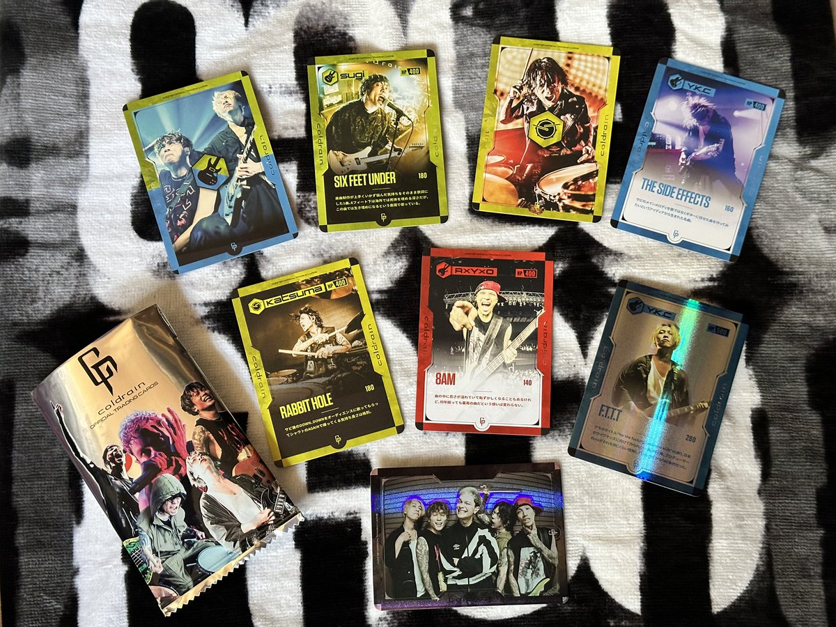 BKW10969KG46's tweet photo. coldrainのトレーディングカードの開封式をしましたがめちゃくちゃいい!!!!!
ライブ中にも次の曲紹介みたいな演出映像にも使われてたけど買って良かった!
#SIXFEETUNDER
#THESIDEEFFECTS
#RABBITHOLE
#8AM
#FTTT
集めたくなったけどもう遅い😅
#coldrain https://t.co/h0maryu8Ad