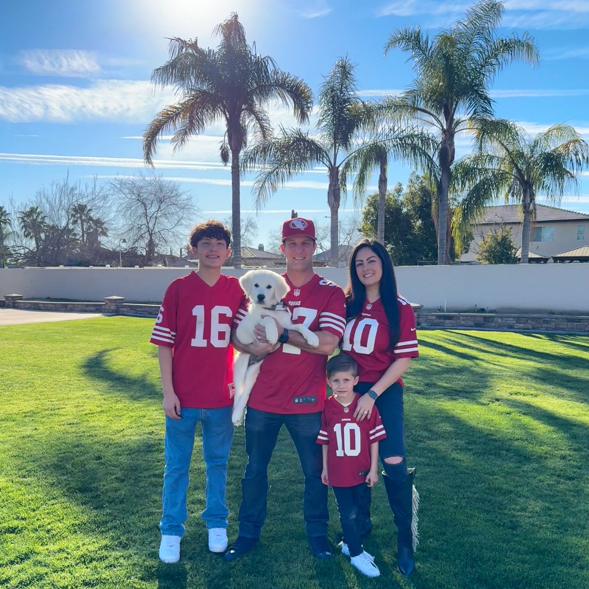 nathidarquea's tweet photo. My @49ers gang ❤️🤍 https://t.co/Yo96BaUiDz