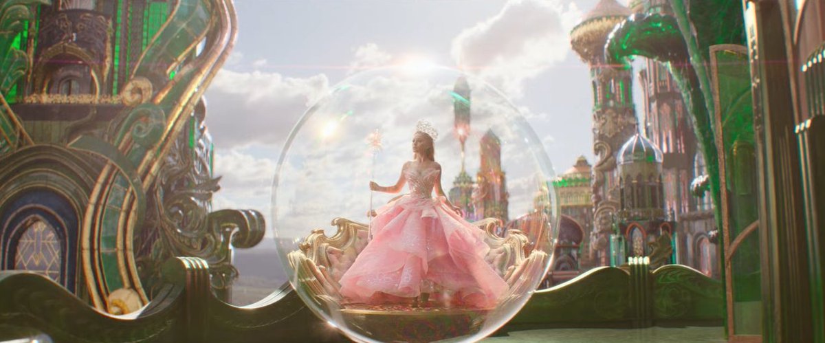 arianagrandebr's tweet photo. ariana grande × glinda 🫧 https://t.co/YcHvhU1WyH