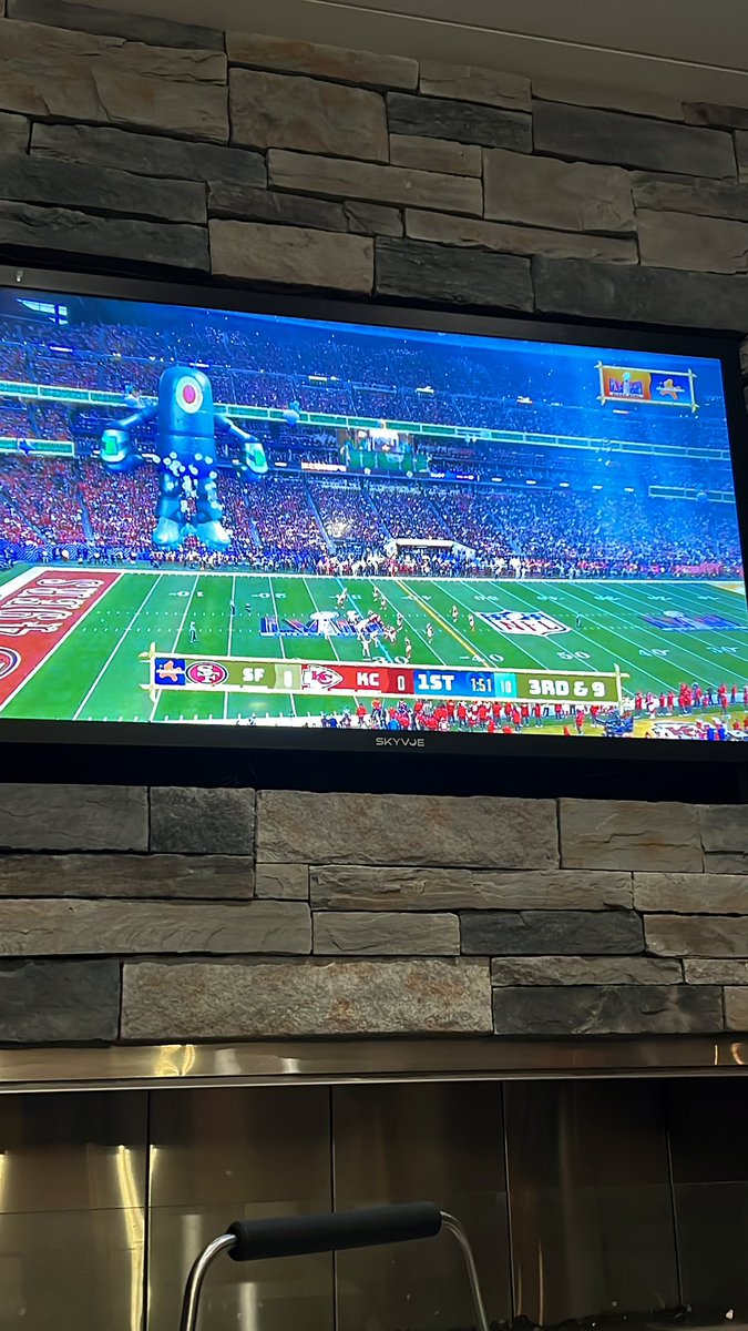 c00rslite4Life's tweet photo. Fuck it nickelodeon superbowl https://t.co/i9wxOAtALi