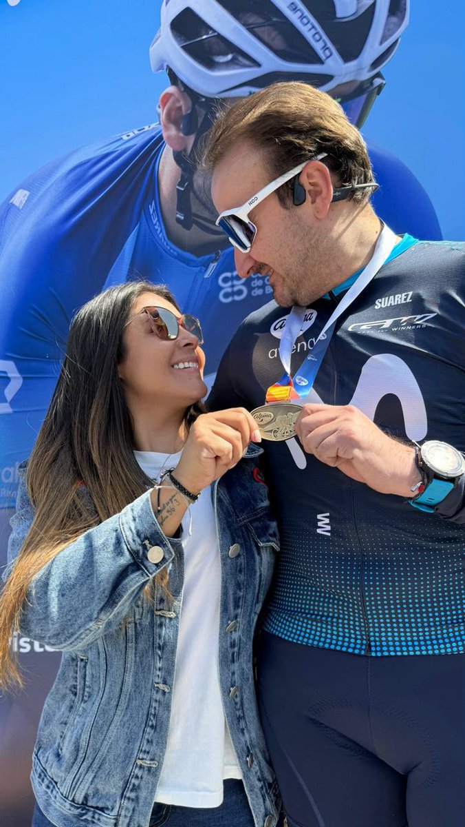 AfandinoB's tweet photo. Después de más de un año regresé a correr un fondo de ciclismo, de nuevo retandome al máximo, una carrera espectacular @retocolombia2.1, la primera de muchas en este 2024🥇🇨🇴
A mi @lejugoda hermosa, gracias por el ánimo y apoyo incondicional #TeAmooo🧡🧡🧡 https://t.co/bQAUyI3wft